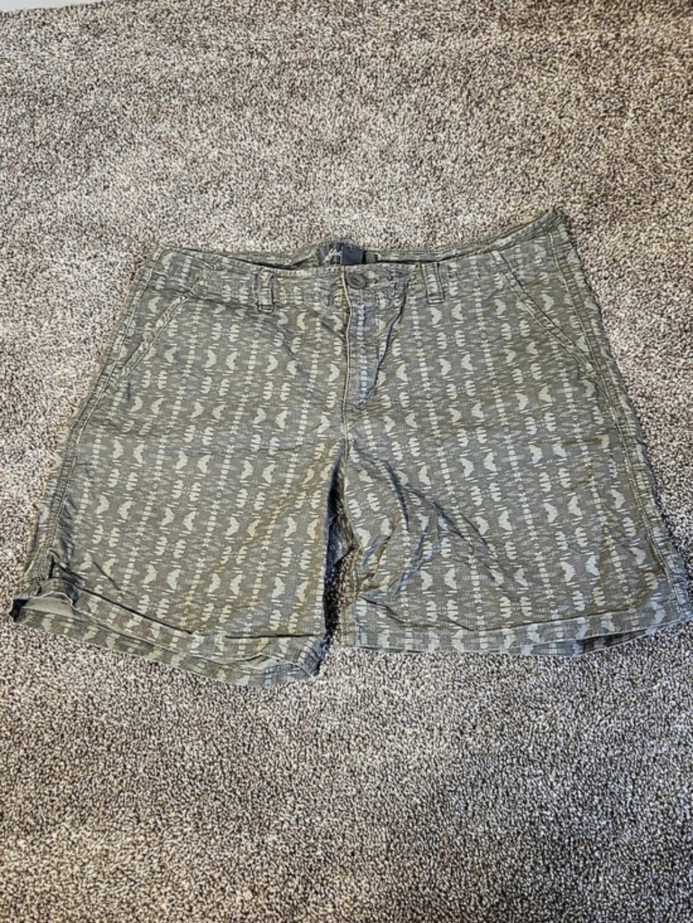 🔴4 For $25🔴 Eddie Bauer Women's Geometric Cargo Shorts Green Size 6